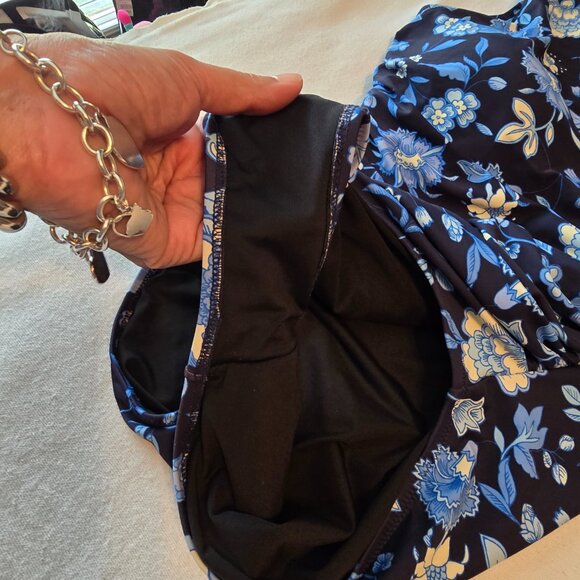 J. CREW RE-Imagined Rouched One Shoulder One Piece Swimsuit Blue Black Size 12. - Picture 7 of 15